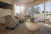 Central Elegant Seaview Suite 1 - B&B Swakopmund