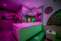 Corso Suite 107 Rooms Wellness & Spa - Bed and Breakfast Rome