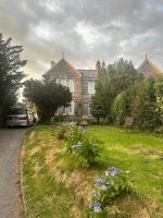 Double En Suite Room with a view in Edwardian House - B&B St Austell