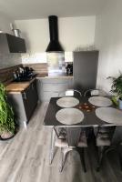 Meublé de tourisme 3 étoiles avec piscine, terrasse, vue sur les montagnes - Bed and Breakfast Hendaye