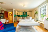 Leafy Leith 2BDR Retreat with a Private Balcony - B&B Edimburgo