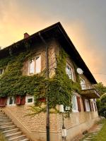 Cloos - Elegant Residence with Panoramic View - Chambres d'hôtes Braşov