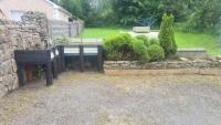 Rural County Sligo Studio Sleeps 2 with Parking - Bed and Breakfast Ballintogher