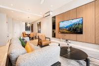 Appartamento con 3 Camere da Letto e Vista Montagna