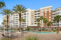 3rd-floor beach & pool-view condo with outdoor pool hot tub grills balcony - B&B Panama City Beach