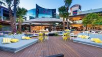 Two Private Ensuites Modern Brisbane Stay - B&B Brisbane