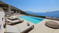 Doto Villa with private pool - B&B Agía Effimía