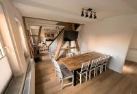 Monteurunterkunft II Ferienhaus II A7 Holle mit 14 Betten, 3 Duschen und 3 WCs - Bed and Breakfast Holle