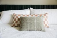 10 mins to Texas A&M, Family-Friendly, Fire Pit - B&B Bryan