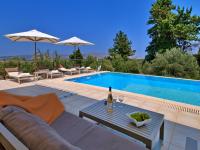 Villa Olivia with Pool Vrises Crete - B&B Alíkambos