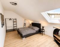 Moderne Doppelhaushälfte mit freiem Naturblick - B&B Niederelbert
