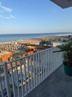 Hotel CASABLANCA MAMAIA NORD - B&B Năvodari