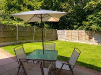 Woody Bank 3 Bed Sleeps 5 Parking WiFi Contractors - B&B Great Wyrley