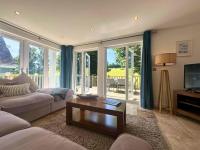 Trewhiddle Retreat V20 by Together Travel - Luxury 3-Bedroom Villa - Chambres d'hôtes St Austell