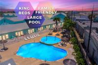 Resort Pool, 5 Bedroom, Dog-Friendly, King Bed, Near White Cap Beach, Patio, Grill - Bed and Breakfast Corpus Christi