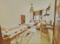 Authentic Amazigh Studio with Shared Terrace - B&B Agadir