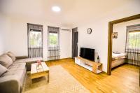 New Modern Apartments with Private Parking - B&B Leštane