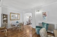 Central Windsor Home - Free Parking - By Tempstay - Chambres d'hôtes Windsor
