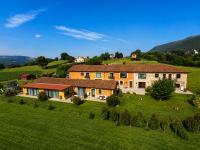 Apartamentos Rurales Sobremazas - B&B Sobremazas