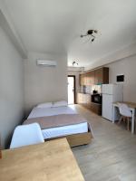 Sakis Apartments - Bed and Breakfast Kálymnos