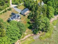 Newly-built waterfront home with fast WiFi, furnished deck, & washer/dryer - B&B Waldoboro