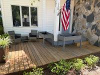 Neighborhood home - 10 min walk to the beach, Pets, Fenced yard - B&B Oak Island