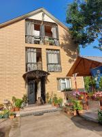 Dato's GuestHouse - B&B Makhinjauri