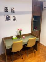Dosti Apartment Center - Ferienwohnung Pristina