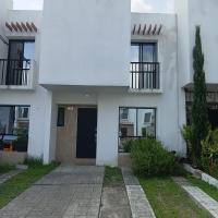 Casa completa ideal para empresas o familias grandes, zona Residencial Privada seguridad las 24hrs - Chambres d'hôtes Poza Rica