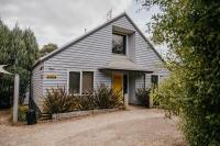 Boatshed Villas by Istana - Yellow Door - B&B Daylesford