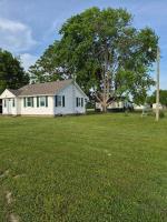 Peaceful Country - Sleeps 6 - Near Rend Lake - B&B Bonnie