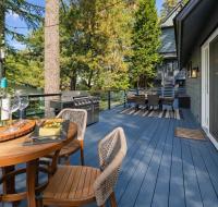 Lakeview House with Hot Tub, Game Room & Guest House - B&B Lake Arrowhead