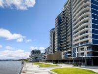Cozy Hamilton Apt with Brisbane's Best Rooftop Pool - B&B Brisbane