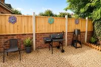 Bostock Villa, Northampton Centre, Large-rooms, Recently refurbished, Netflix, Communal spaces - B&B Kingsthorpe