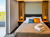 M2K VILLAS - Villa Marilena with Private Pool - B&B Chania