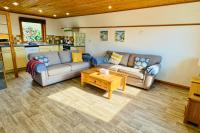 Lazy Bear Lodge with Hot Tub - Finlake Resort and Spa in Devon - B&B Chudleigh