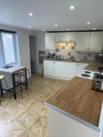Bryndegwel in Saint Dogmaels, cardigan- river views, Free parking - B&B Cardigan