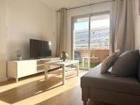 Skyline Pool Apartment - B&B Lloret de Mar