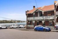 Heritage Terrace with Harbour Glimpses for 6 - B&B Sídney