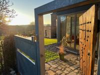 Cozy 17th century house, beautiful view, Belgian Ardennes - B&B Herve