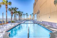 Waterfront condo with grills pool & fitness center - walk to the beach - B&B Panama City Beach