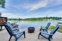 Big Pine Island Lake Cottage w/ Boat Dock & Kayaks - Ferienwohnung Belding