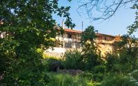 Charming House in Villasur de Herreros with Lake View - Chambres d'hôtes Villasur de Herreros