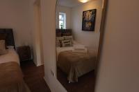 Deaf Property - Hendon Central Apartments - B&B Colindale