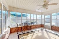 Inviting dog-friendly home with pool hot tub enclosed yard & WD - B&B Perdido Key