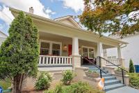 The Cherry St House|Dog Friendly |Sleeps 10 |Near MSU - B&B Springfield