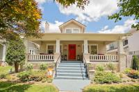 The Cherry St House|Dog Friendly |Sleeps 10 |Near MSU - B&B Springfield