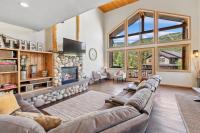 Wood Run Ski Haus - Bed and Breakfast Whitefish