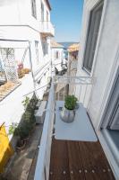 Almond Suite - Ferienwohnung Ýdra