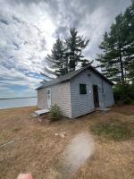 Bob's Cabin at Wishart's Point Lodge - B&B Neguac